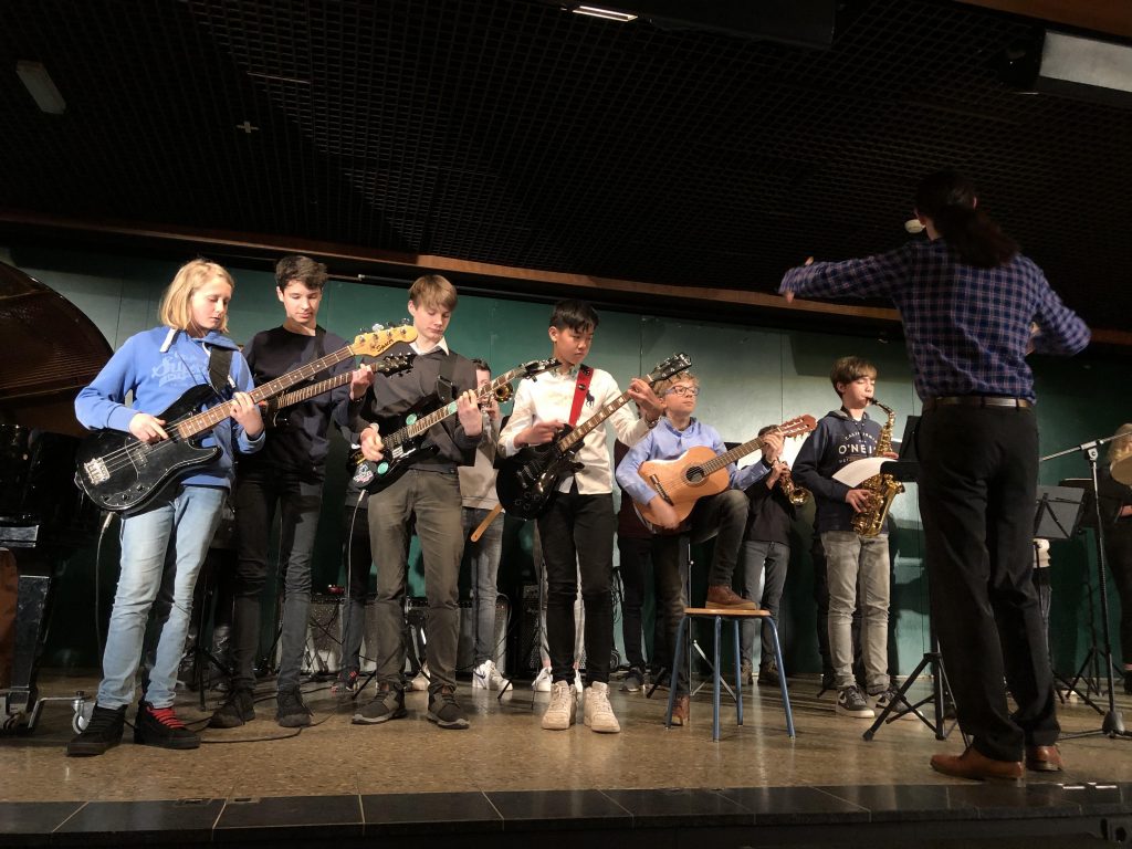 Vielen Dank an die Band unter der Leitung von Herrn Drexl für den musikalischen Abschluss mit dem Mutmacher "Eye of the Tiger".